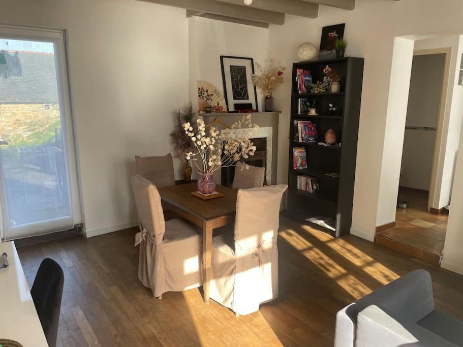 Charmante Maison, Coeur De Bourg Bazouges-la-Pérouse Esterno foto