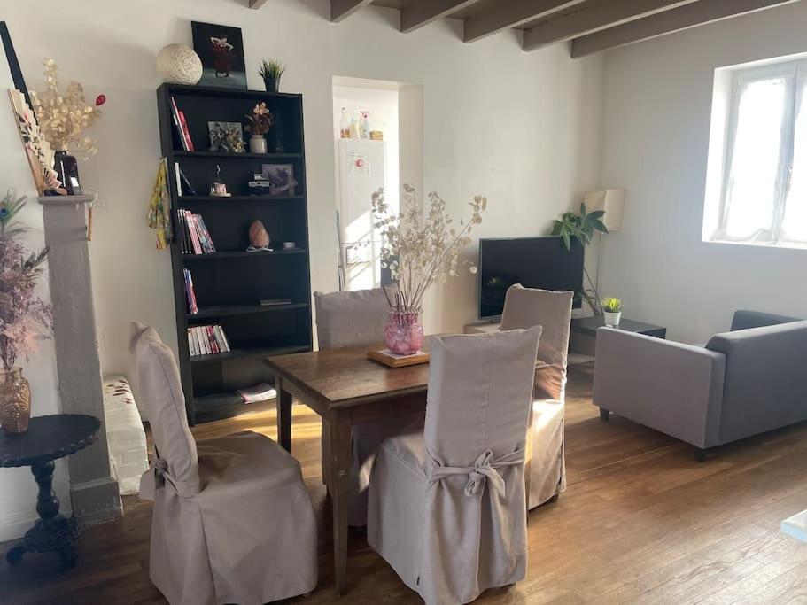 Charmante Maison, Coeur De Bourg Bazouges-la-Pérouse Esterno foto